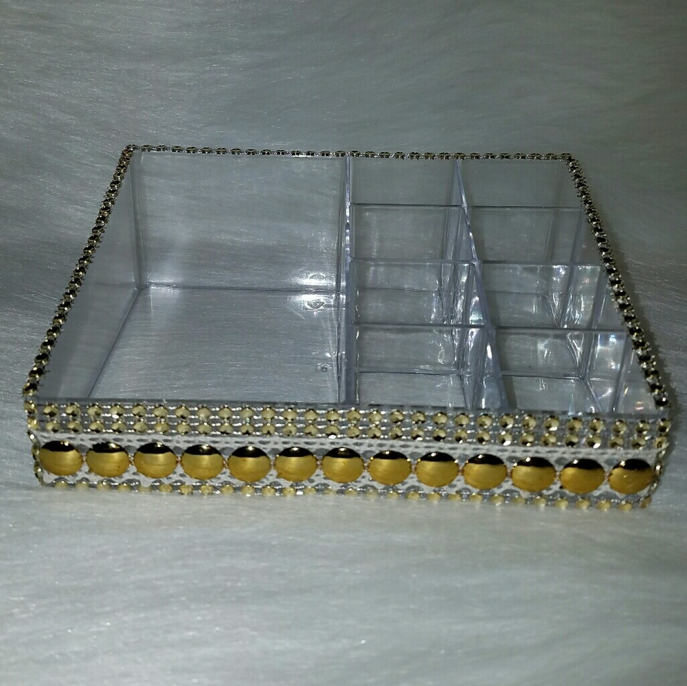 Makeup Storage - Picture 3 of 5
